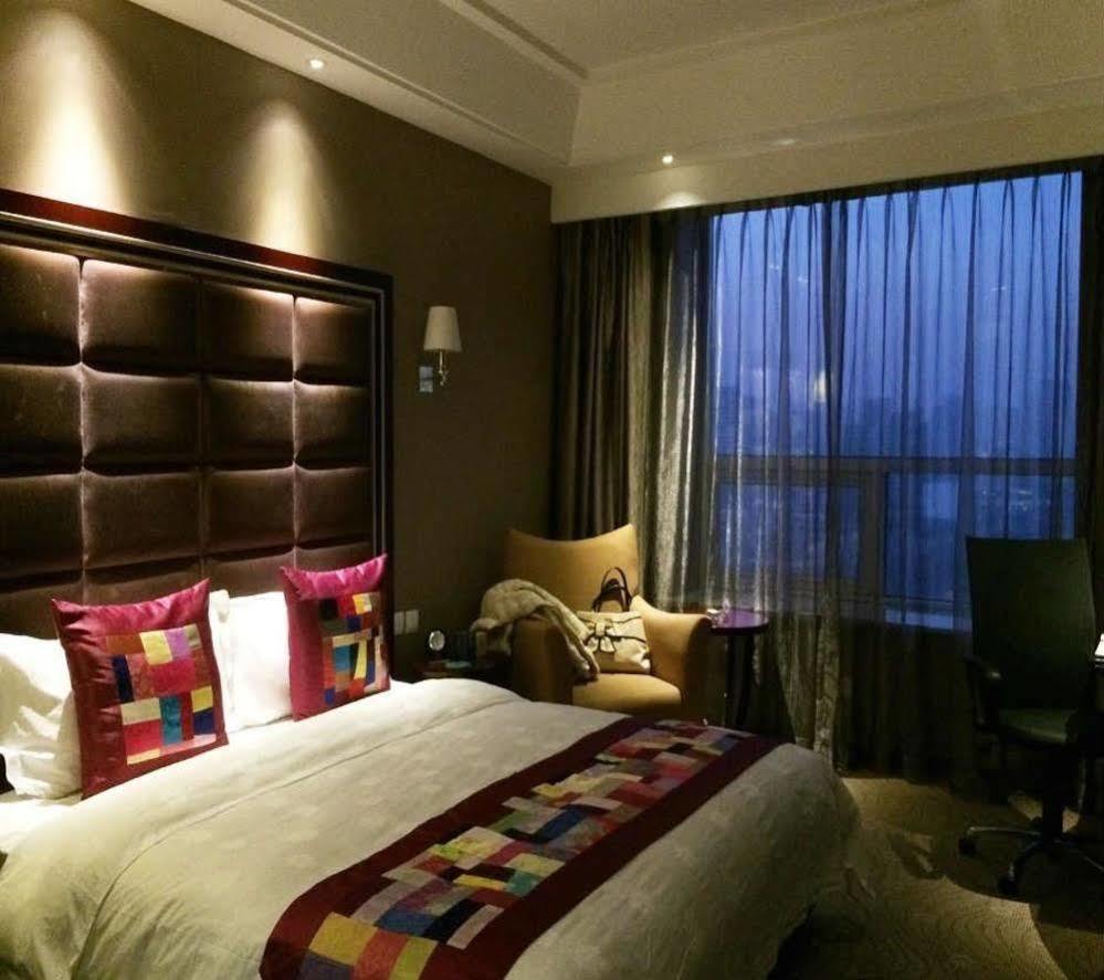 Chilbosan Hotell Shenyang Exteriör bild